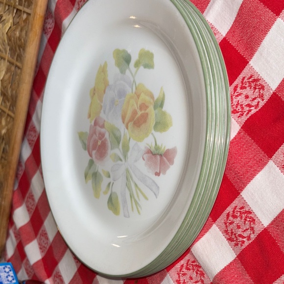 Corelle Summer Blush Plates - Picture 5 of 7